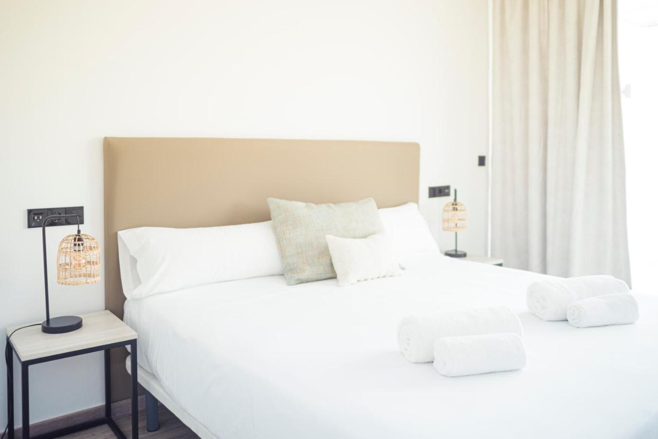 Hotel Sa Clau By Mambo Sant Antoni de Portmany Esterno foto
