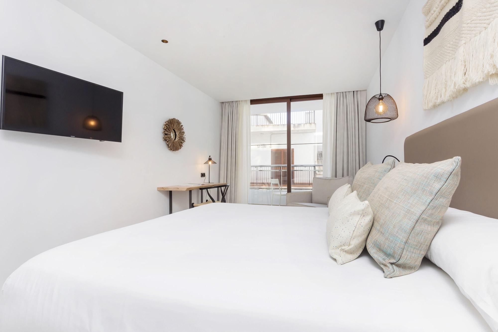Hotel Sa Clau By Mambo Sant Antoni de Portmany Esterno foto