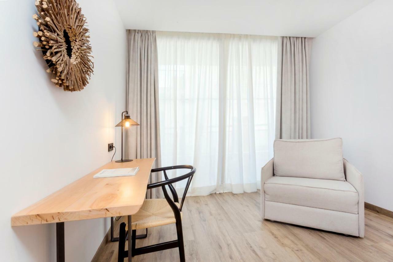 Hotel Sa Clau By Mambo Sant Antoni de Portmany Esterno foto