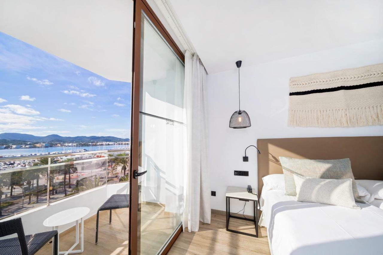 Hotel Sa Clau By Mambo Sant Antoni de Portmany Esterno foto